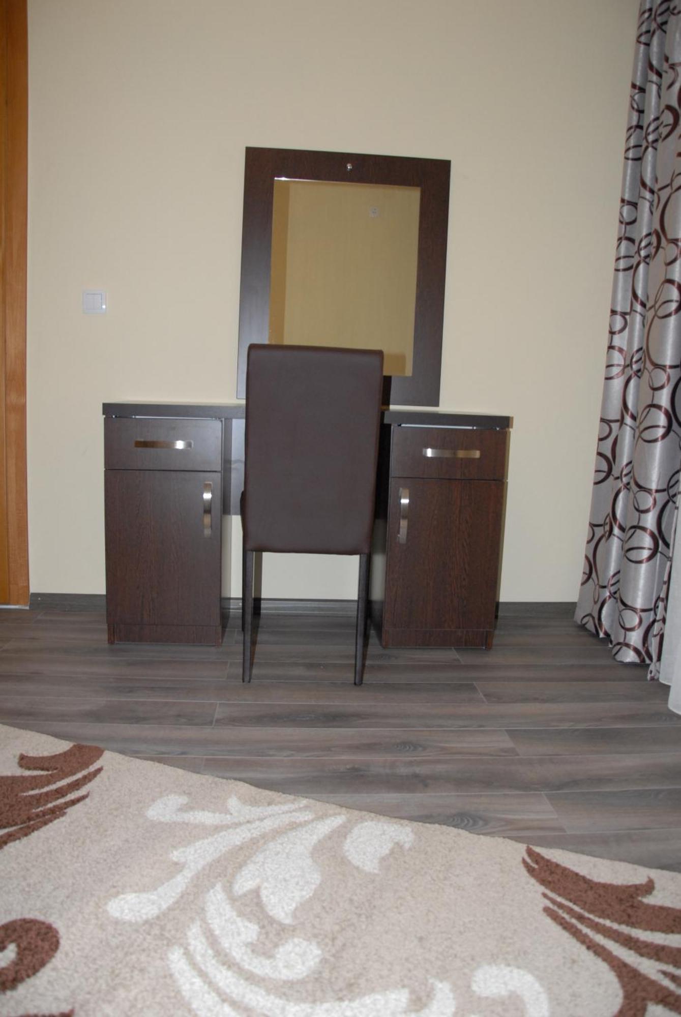 Guest House Evropa 2 Улцин Екстериор снимка