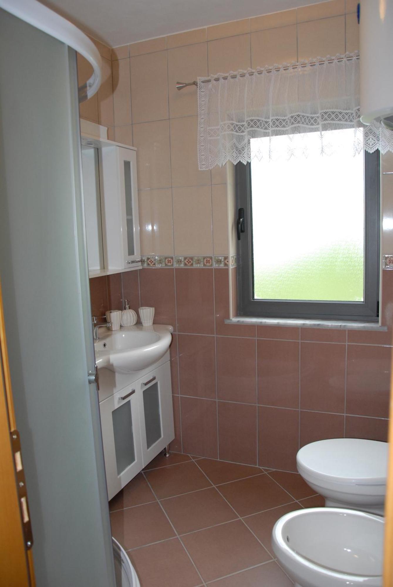 Guest House Evropa 2 Улцин Екстериор снимка