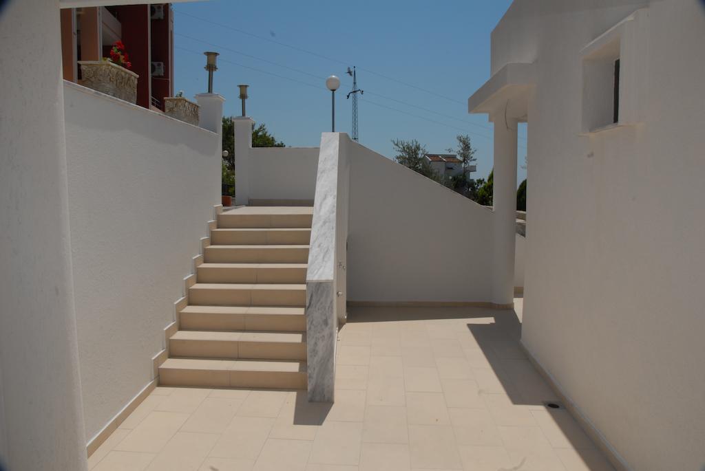 Guest House Evropa 2 Улцин Екстериор снимка