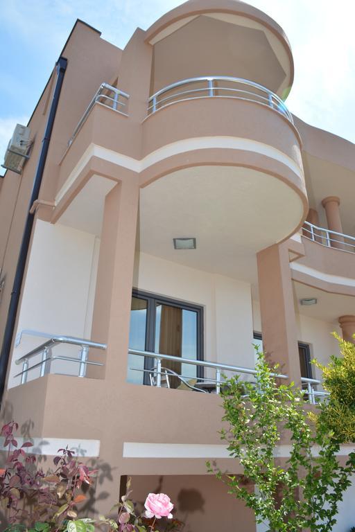 Guest House Evropa 2 Улцин Екстериор снимка