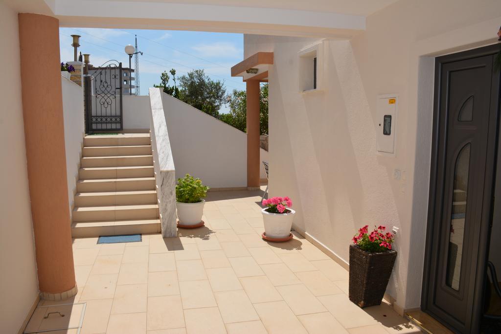Guest House Evropa 2 Улцин Екстериор снимка