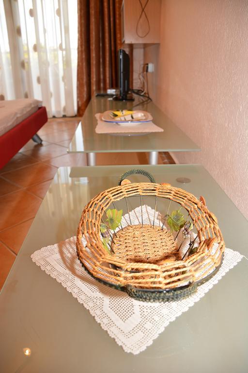 Guest House Evropa 2 Улцин Екстериор снимка