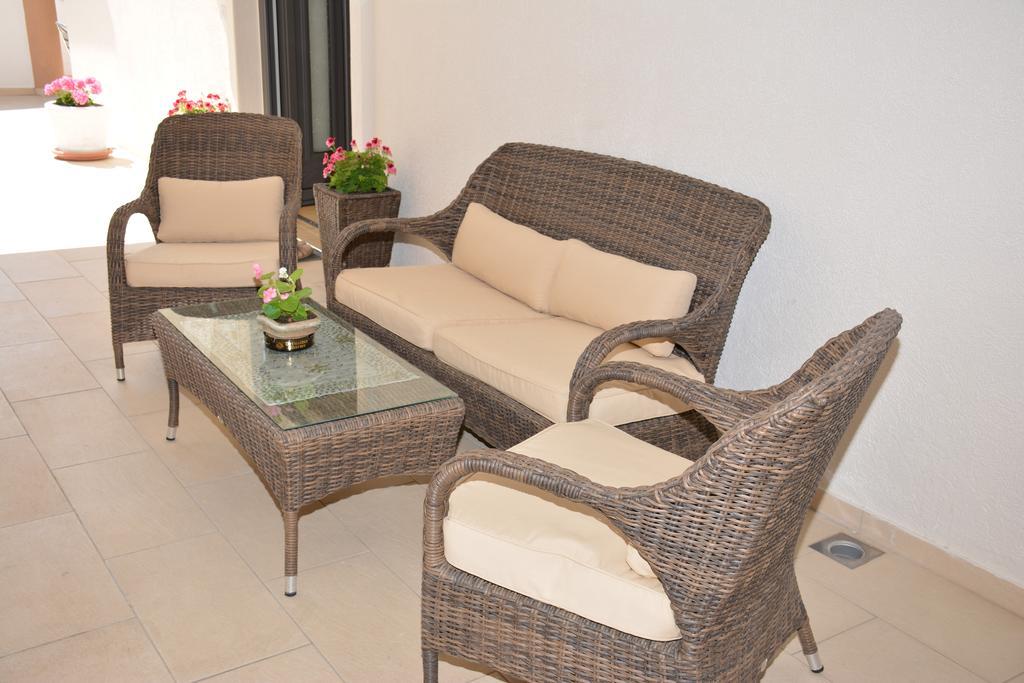 Guest House Evropa 2 Улцин Екстериор снимка